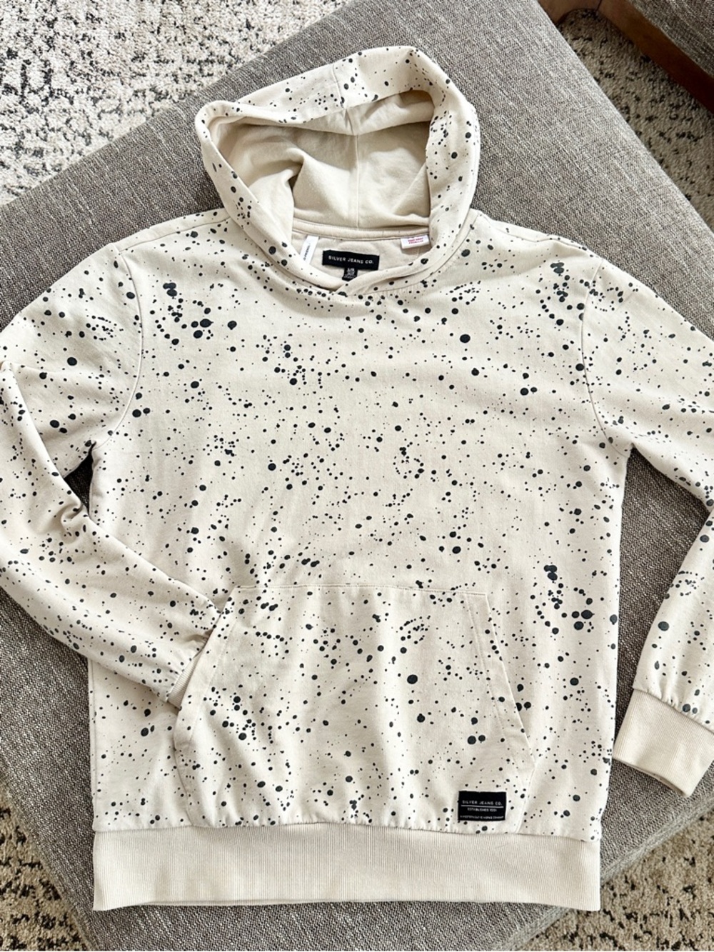 Silver Jeans Co Hoodie | Kids Size Large | Black White Splash | Hood and Pocket